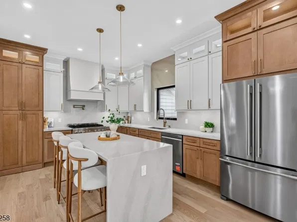 229 East Ln, Clark Twp., NJ 07066