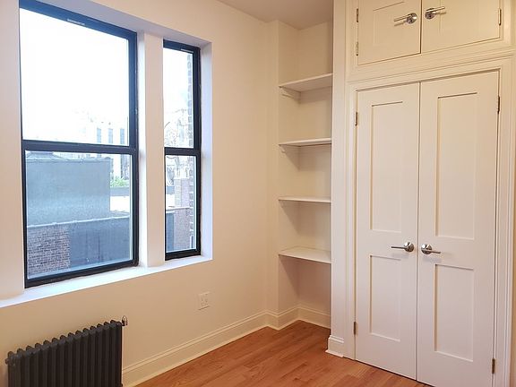 3rd image of 509 Cathedral Pkwy #11JO