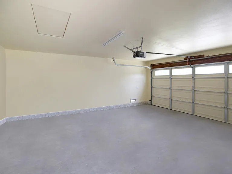 2380 Bryson Pl — Photo 11