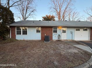 1237B Hamilton Ct, Lakewood, NJ 08701