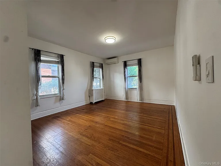 267 Plainfield Ave #1F — Photo 9