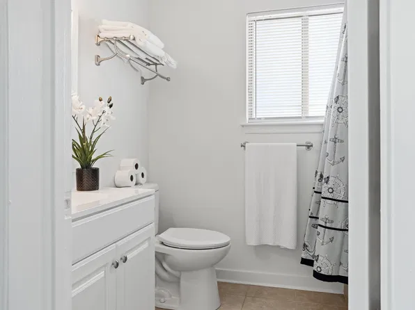 835 Little Bay Ave #33, Norfolk, VA 23503