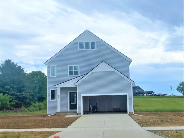 237 Oak Dr, Marshall, MI 49068
