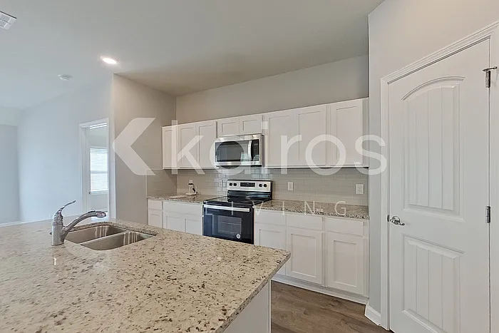 123 Santiago Ct — Photo 10