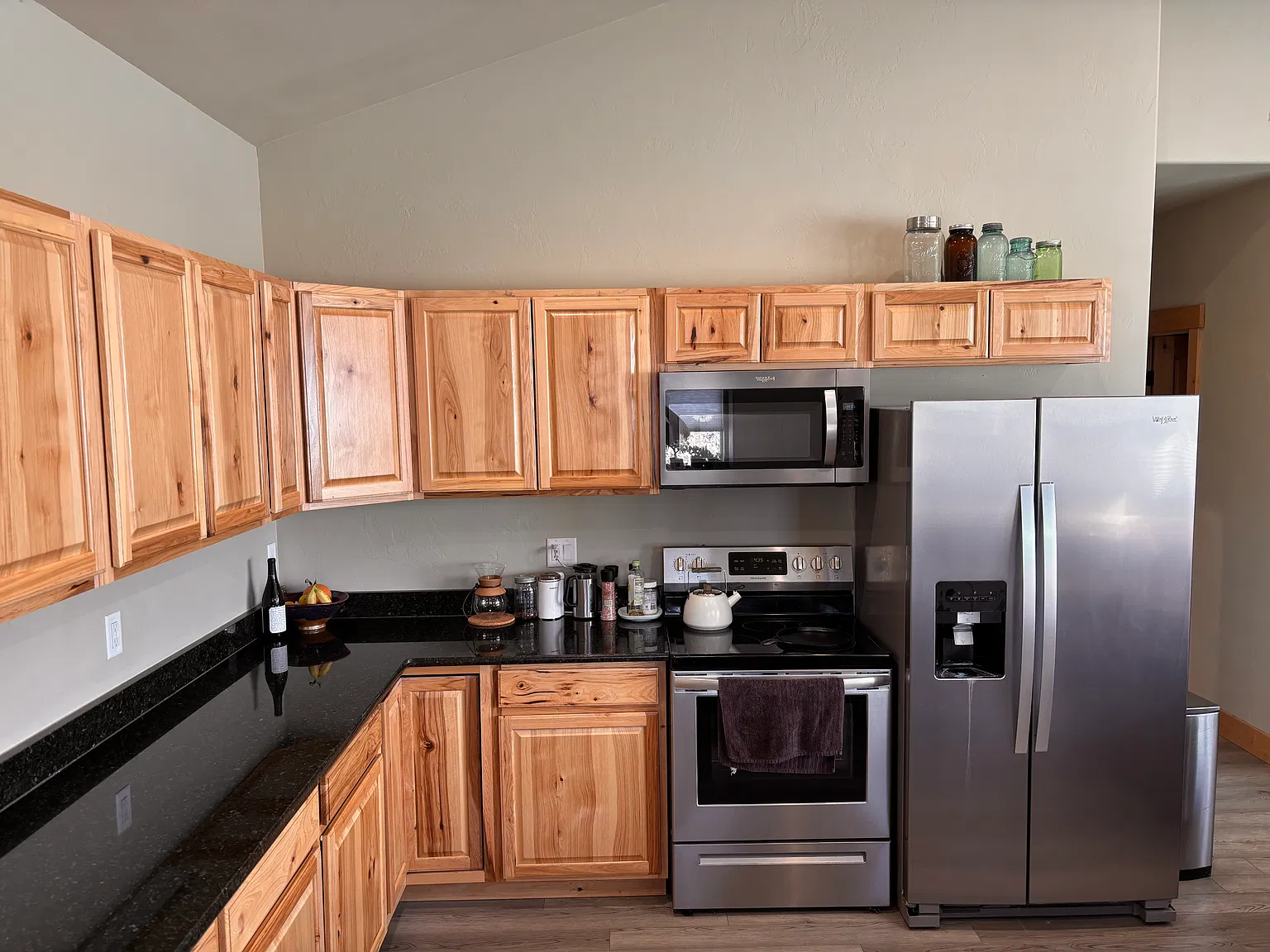 2 bed, 960 sqft, $2,400 — Photo 4
