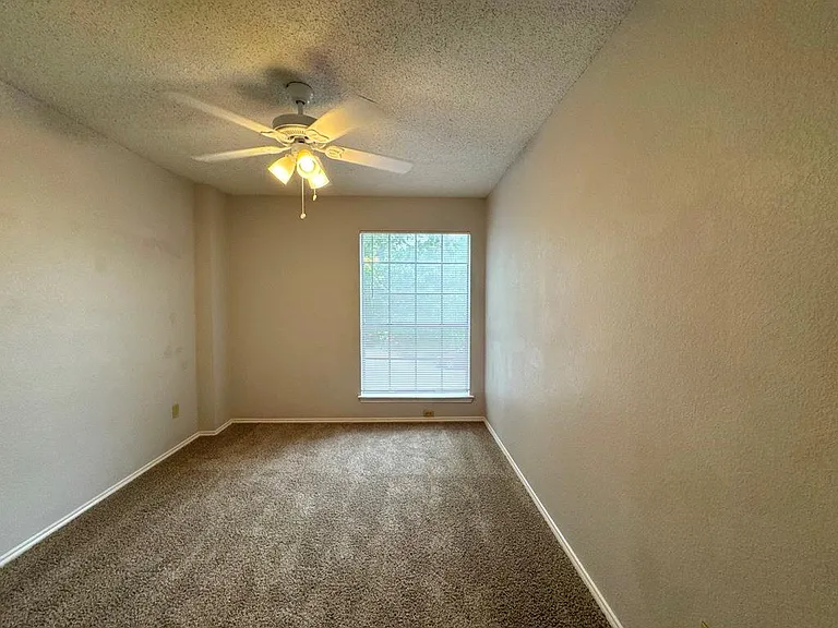 14009 Maricella Ln — Photo 19