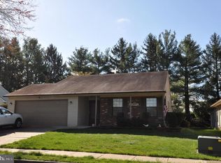 205 Hilltop Cir, Columbus, NJ 08022