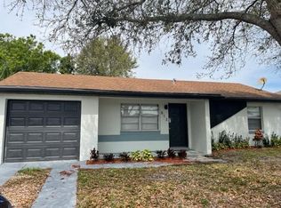 813 Balsamwood Ln, Kissimmee, FL 34743