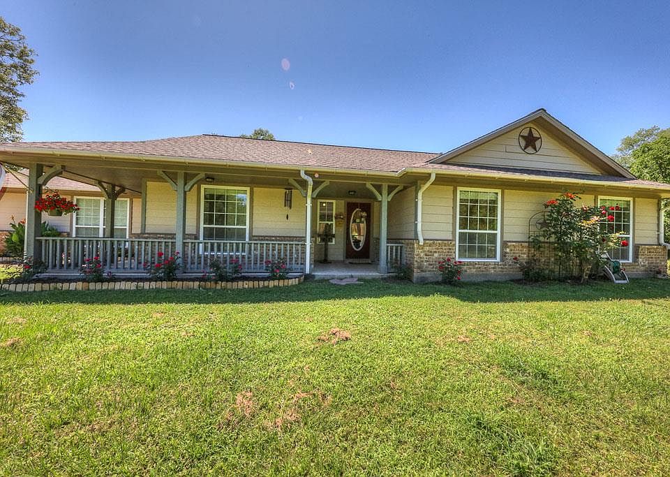 1st image of 1185 Scroggins Ln