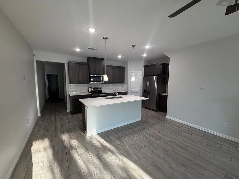 6705 Farsight Dr #6705 — Photo 3