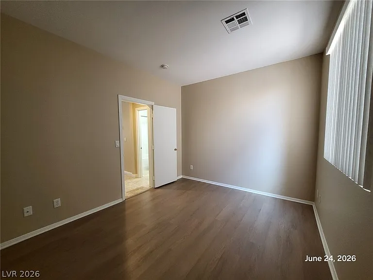 5535 Crescent Valley St — Photo 7