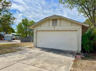 8038 Wayside Trl, San Antonio, TX 78244