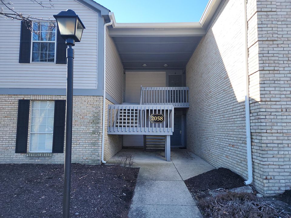 1st image of 2058 Park Run Dr