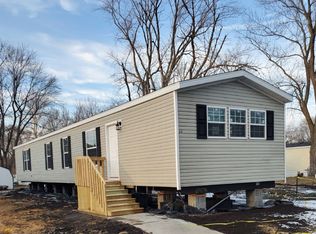 245 Delaware St, Edwardsville, KS 66113