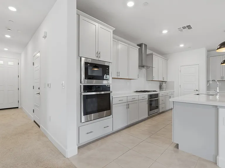 1582 Levy St — Photo 16