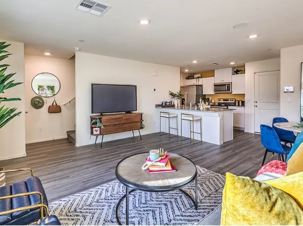 1905 Omaggio Vista St, Henderson, NV 89044