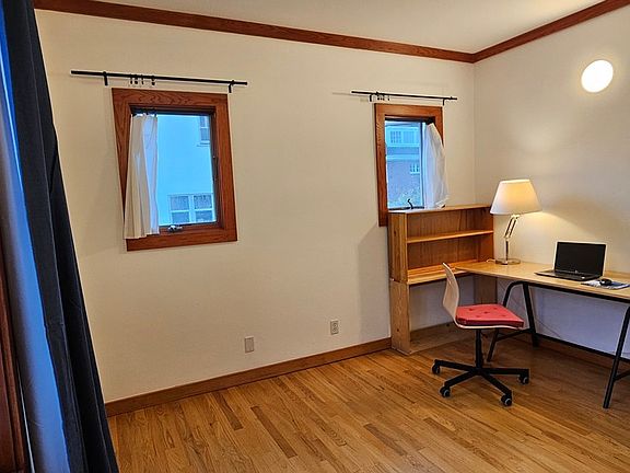 BR1; bed not shown