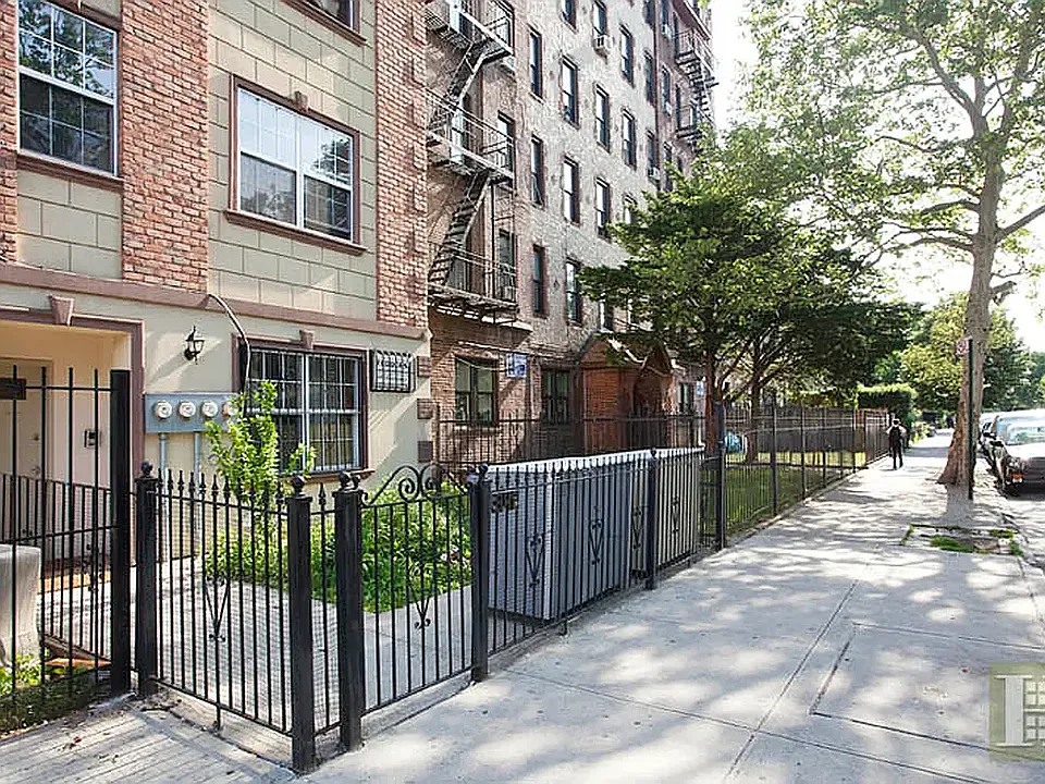 342 Parkside Ave #3