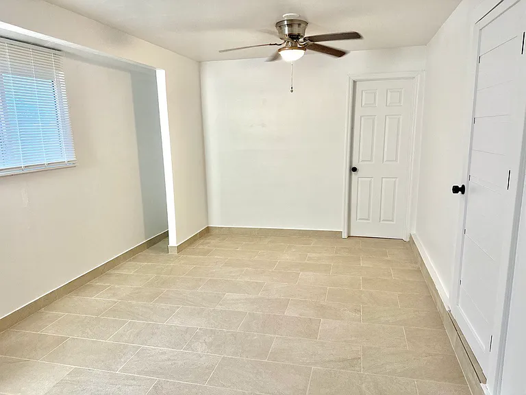 19385 Midway Blvd — Photo 12