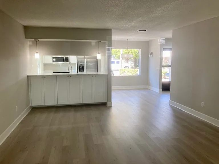 1215 N Egret Point — Photo 7