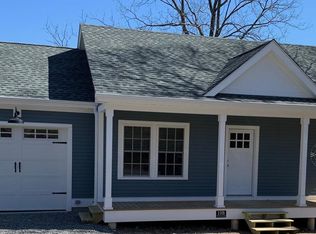 19 New London Rd, Mystic, CT 06355