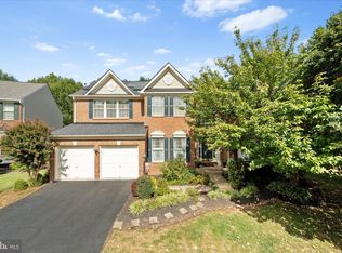 8162 Tenbrook Dr, Gainesville, VA 20155