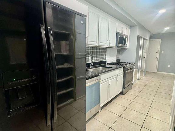 4th image of 9278 Adelphi Rd APT 103