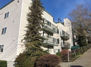 1110 W Howe St APT 103, Seattle, WA 98119