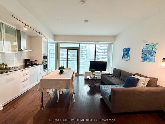 5th image of 14 York St #1501