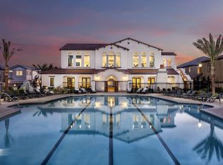 6066 Snapdragon St, Corona, CA 92880