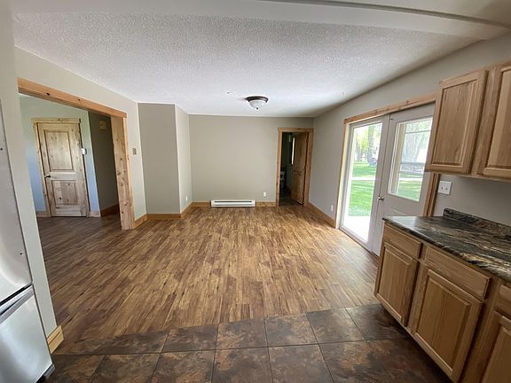 2nd image of 6 Cedar Dr