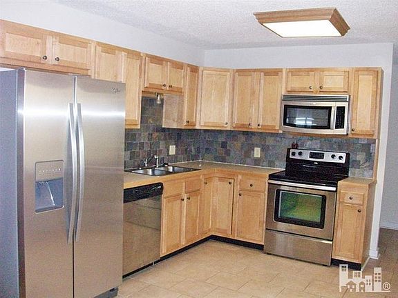 3rd image of 9572 Hevener Street NE