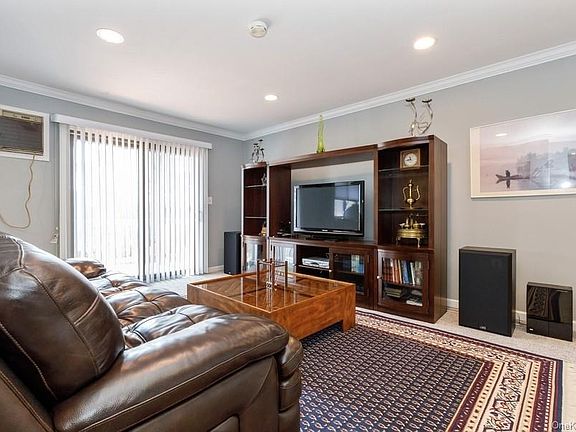 2nd image of 192 Richard Ct