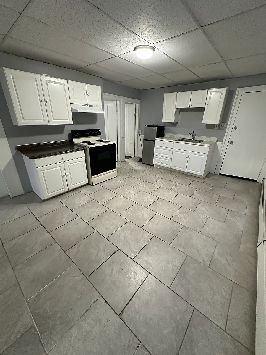 Building Photo - 199 Saltonstall Ave #2