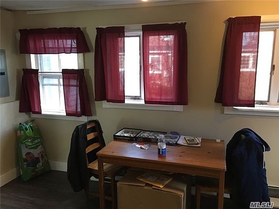4th image of 377 Foster Ave