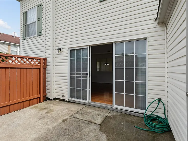 107 Post Oak Rd — Photo 22