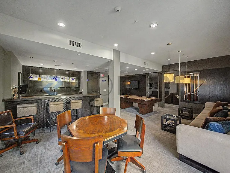300 E 4th St #407 — Photo 9
