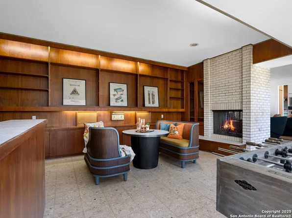 68 Vaughan Pl, San Antonio, TX 78201