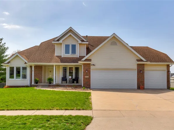 6803 Morningside Cir, Johnston, IA 50131