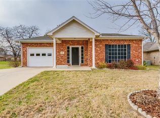 428 Tinker Trl, Burleson, TX 76028