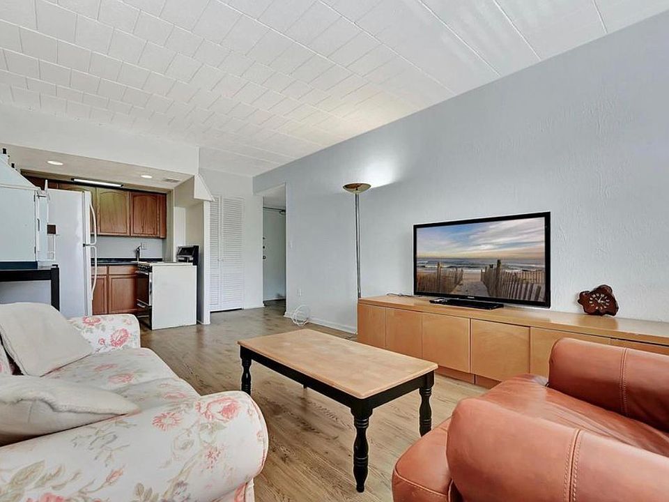 21 Leroy Pl Red Bank, NJ, 07701 Apartments for Rent Zillow