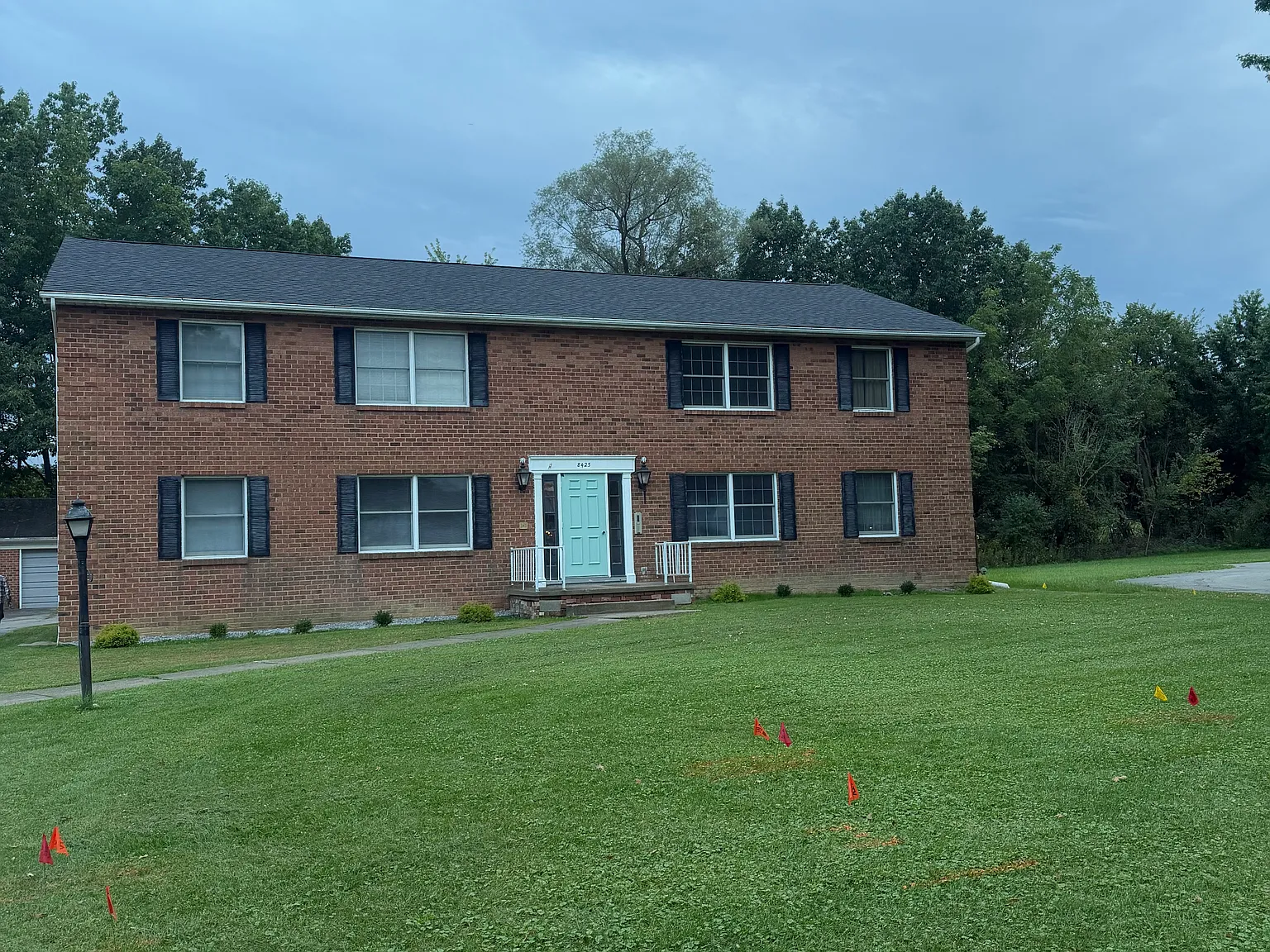 8425 Colwyn Ct — Photo 3