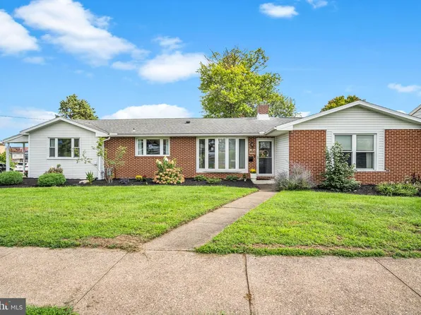 400 Beacon Hill Rd, New Cumberland, PA 17070