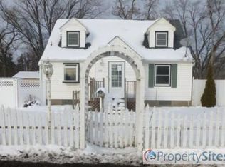 206 90th St E, Bloomington, MN 55420