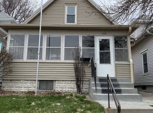 1338 S 21st St, Omaha, NE 68108