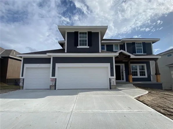 4805 NE 105th St, Kansas City, MO 64156