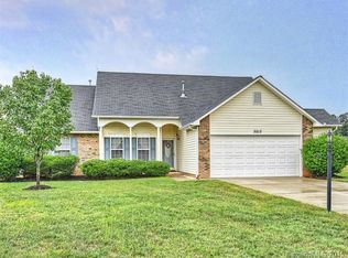 3013 Twin Peaks Ct, Monroe, NC 28110