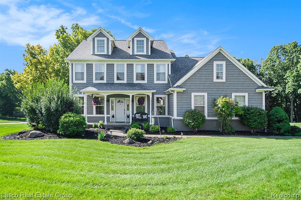 3161 Applewood St, Fenton, MI 48430 MLS 20230070054 Zillow