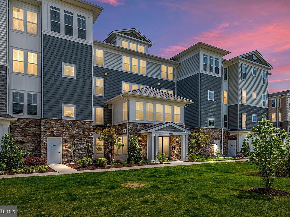 1st image of 2000 Herons Nest Way Unit 11