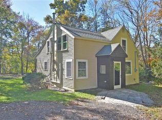 105 S Killingly Rd, Foster, RI 02825